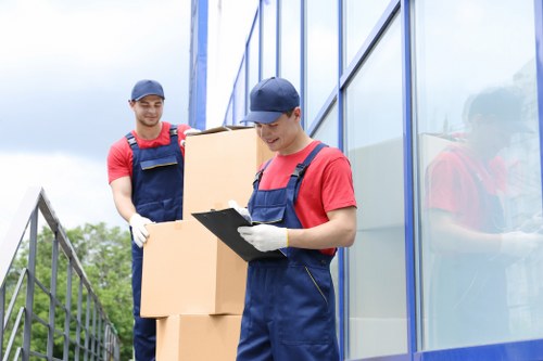 Local man and van helping with flat moves in Merton