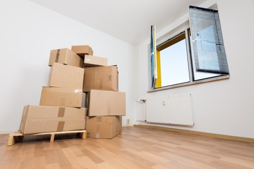 Packing and moving boxes for a flat move in Merton